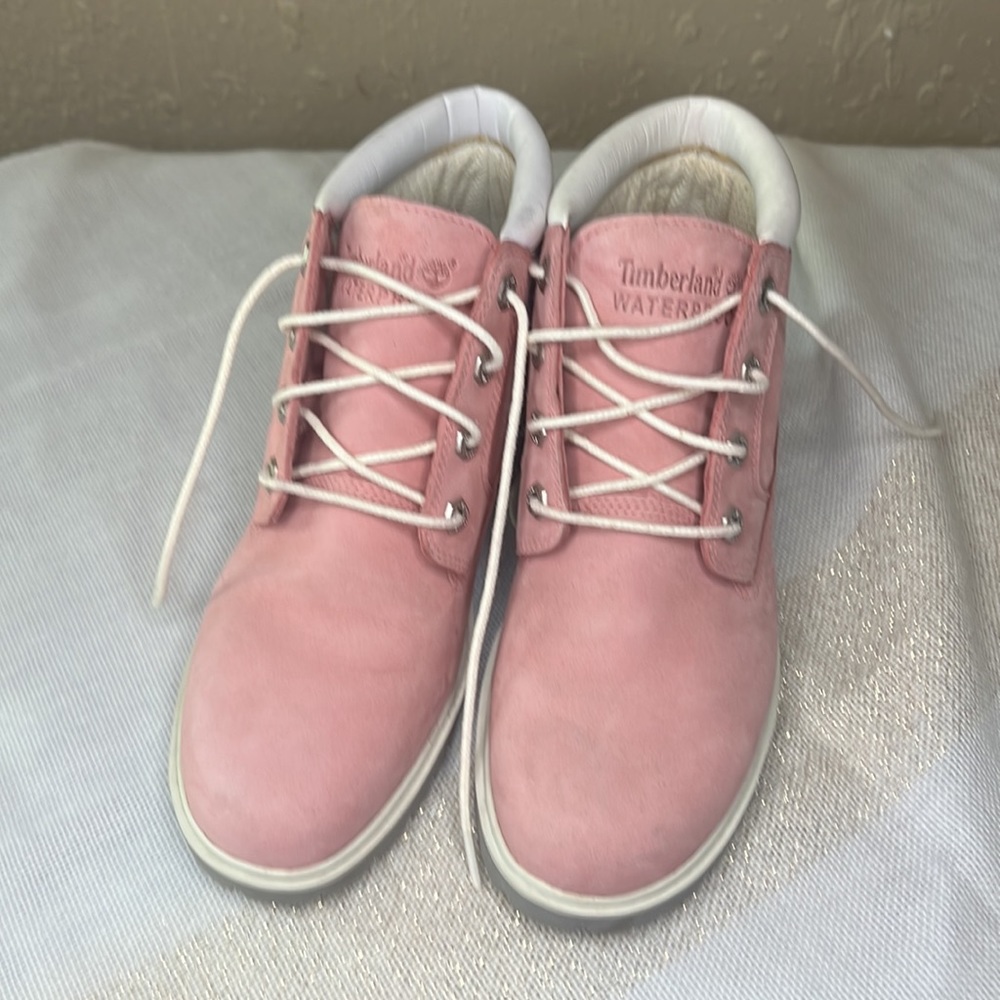 Timberland Womens NELLIE Pink W/P Nubuck Leather Ankle Chukka Boots Sz 8M